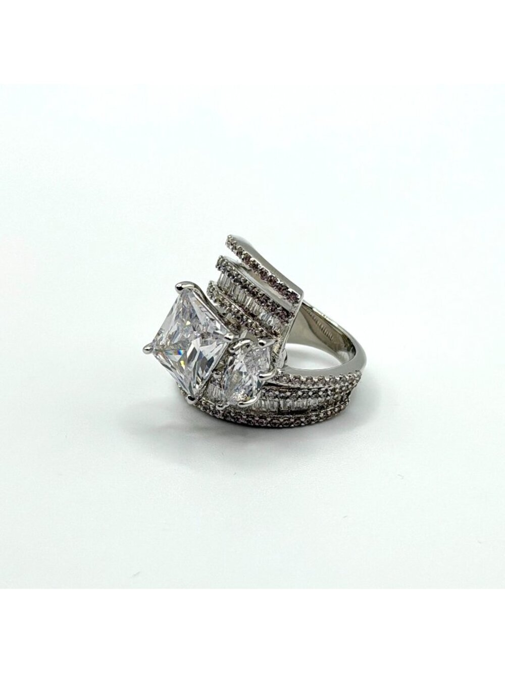 Jzora Multi-Stone Wide Band Silver-Tone Ring Size 5.5